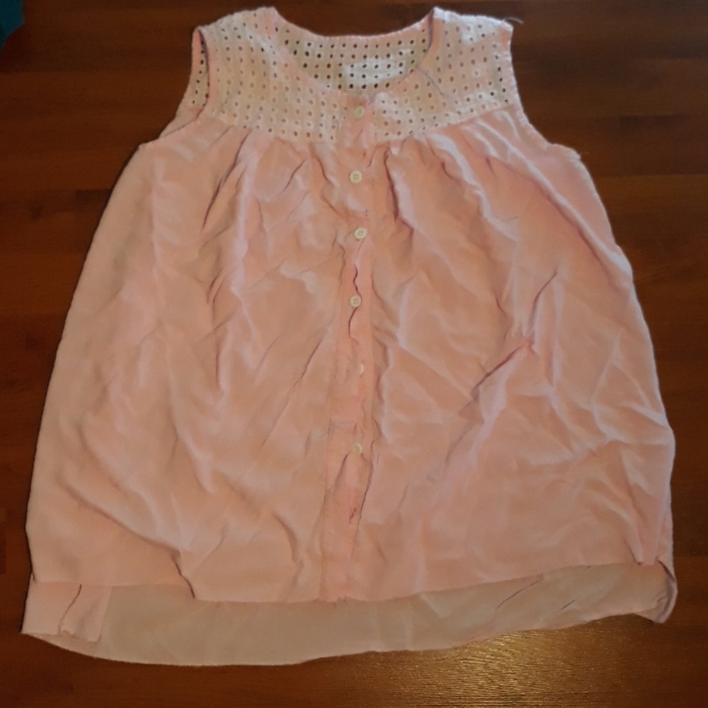 Button down tank top size M